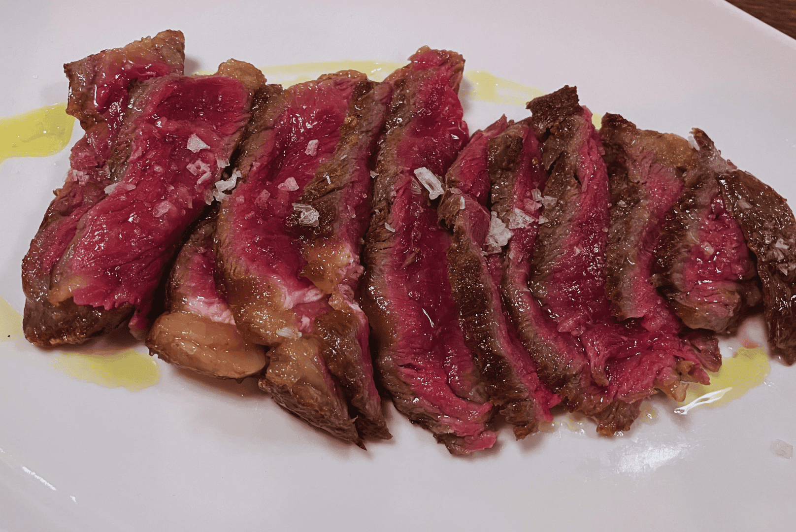 Juicy steak served at Bardeni Meat Bar in Barcelona.